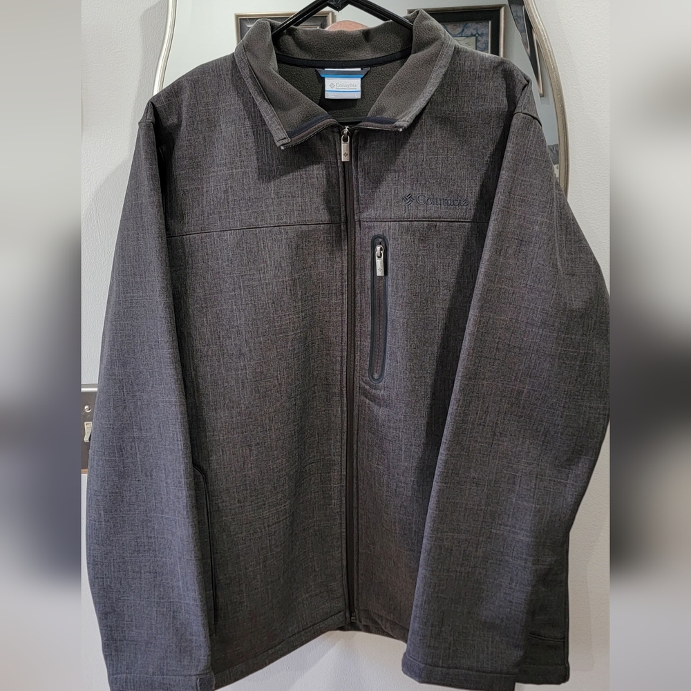 Columbia Treasure Mountain Jacket Grey in Large